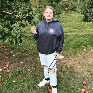 Meet your Posher, Pamela